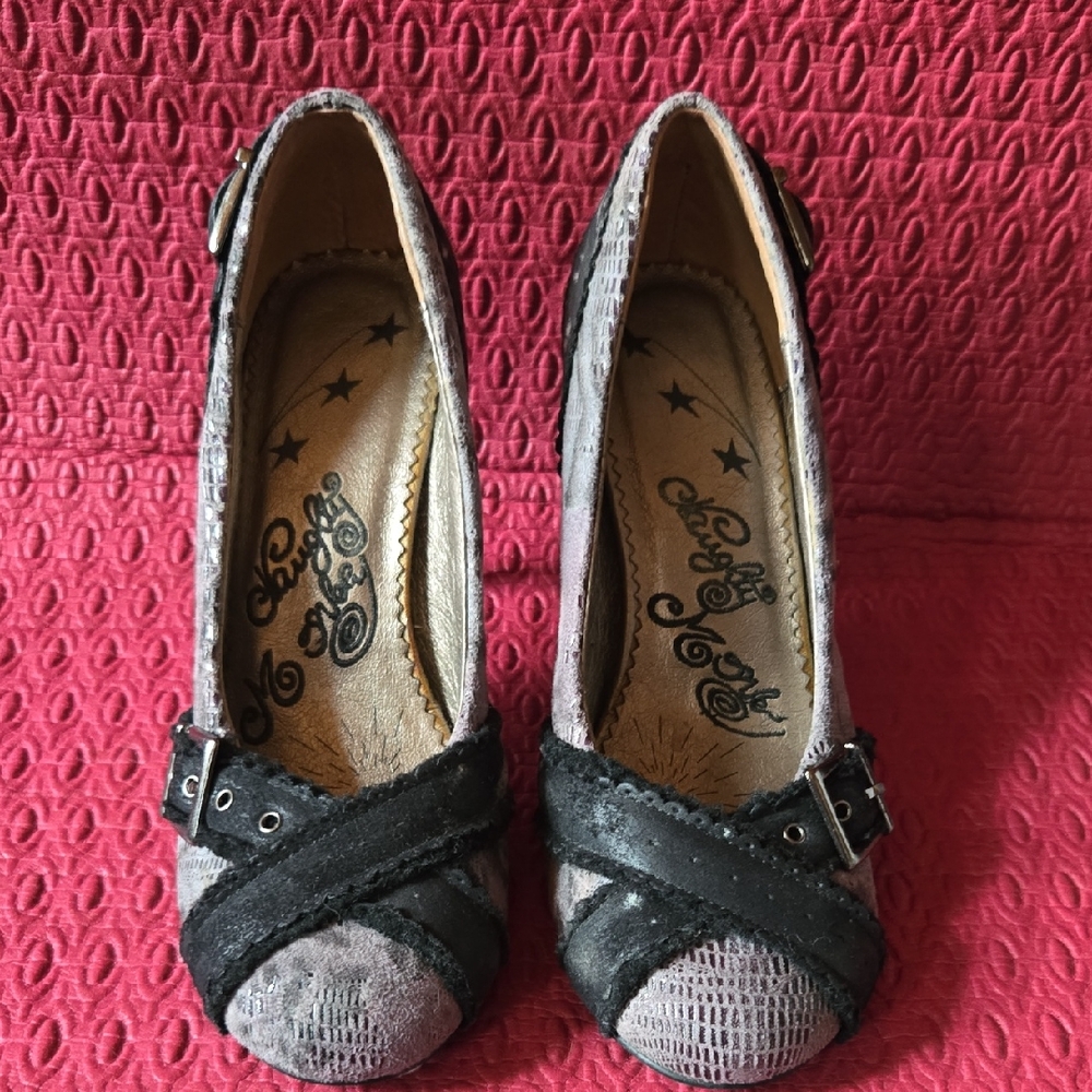 Naughty Monkey Black and Gray Heels